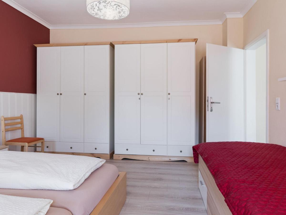 Elegant Apartment With Garden In Gingst الغرفة الصورة